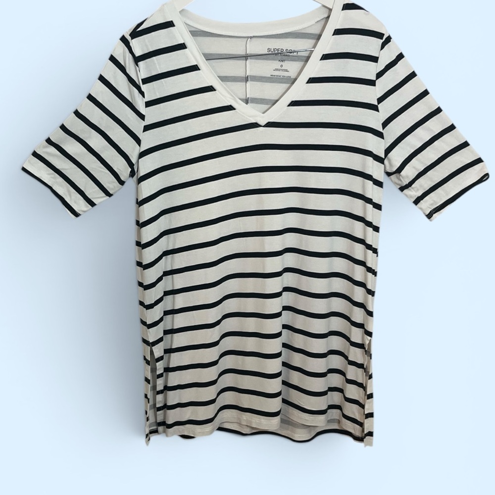 torrid Cream and Black Striped Short Sleeve V-Neck Tee